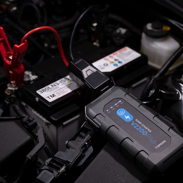 “Best jump starter for long road trips – Topdon V2200 Plus from Automax Tools India.”